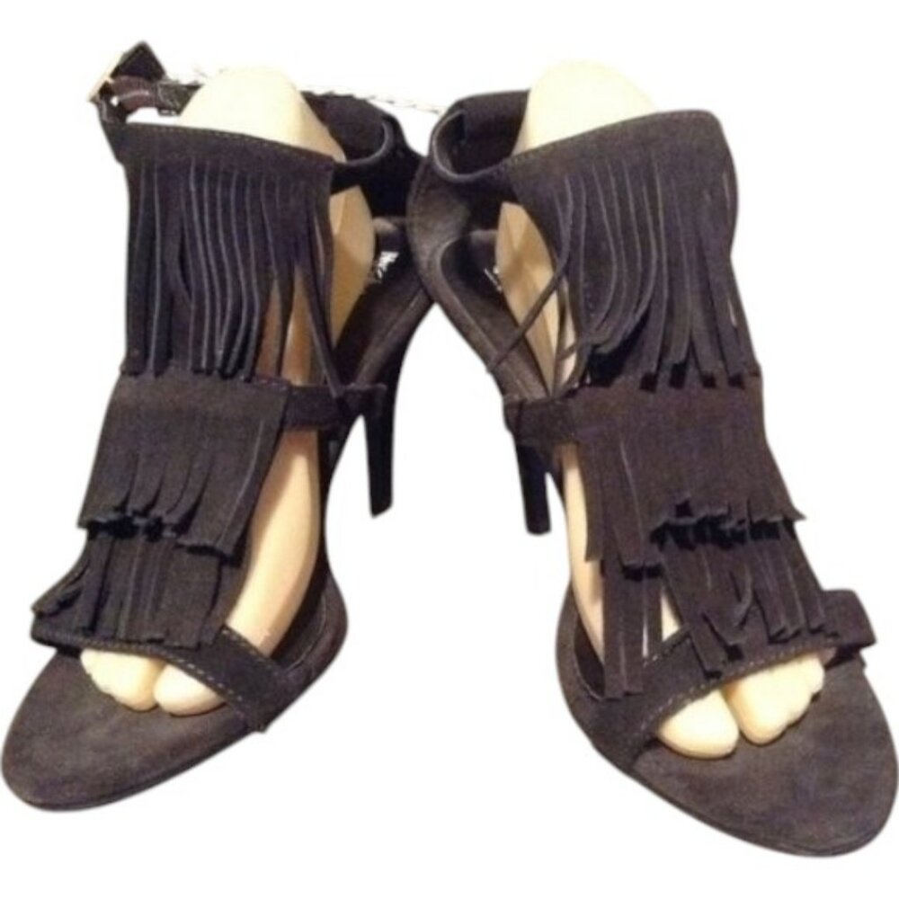Mossimo brown suede fringed heels size 6.5